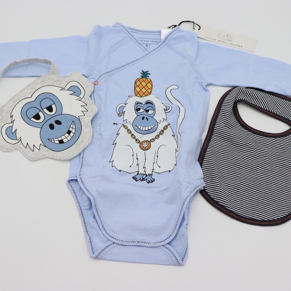 🥳HOSTPICK🥳 Little Marc Jacobs Long Sleeve Onesie Bibs set